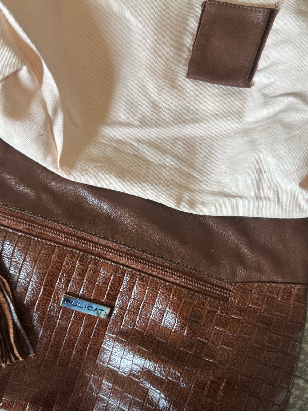 Pulicati Brown Croc-Embossed Leather Tassel Shoulder Bag - Picture 5 of 6